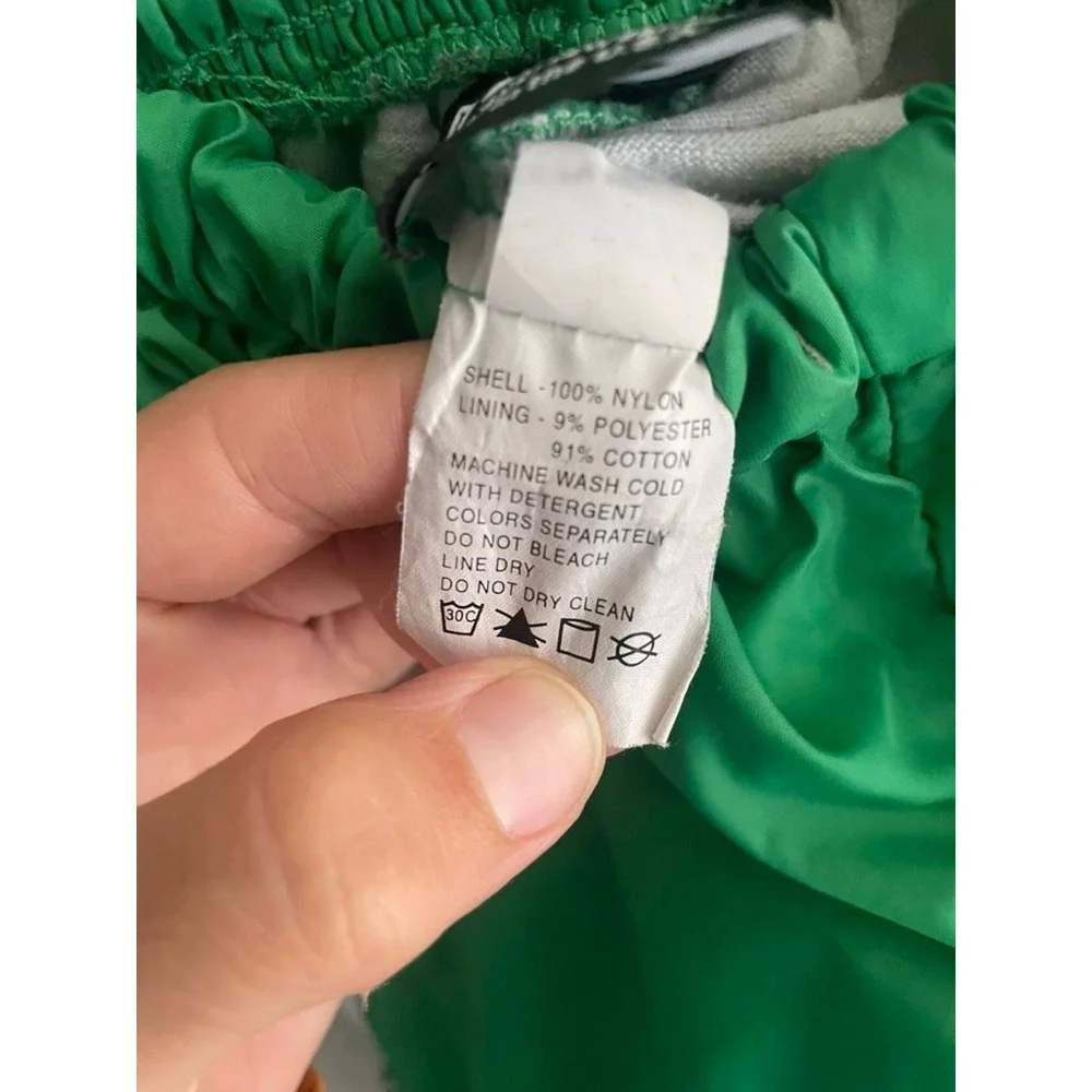 Vintage In Play UND Hockey Kids Small Green Nylon Track Pants Made in USA